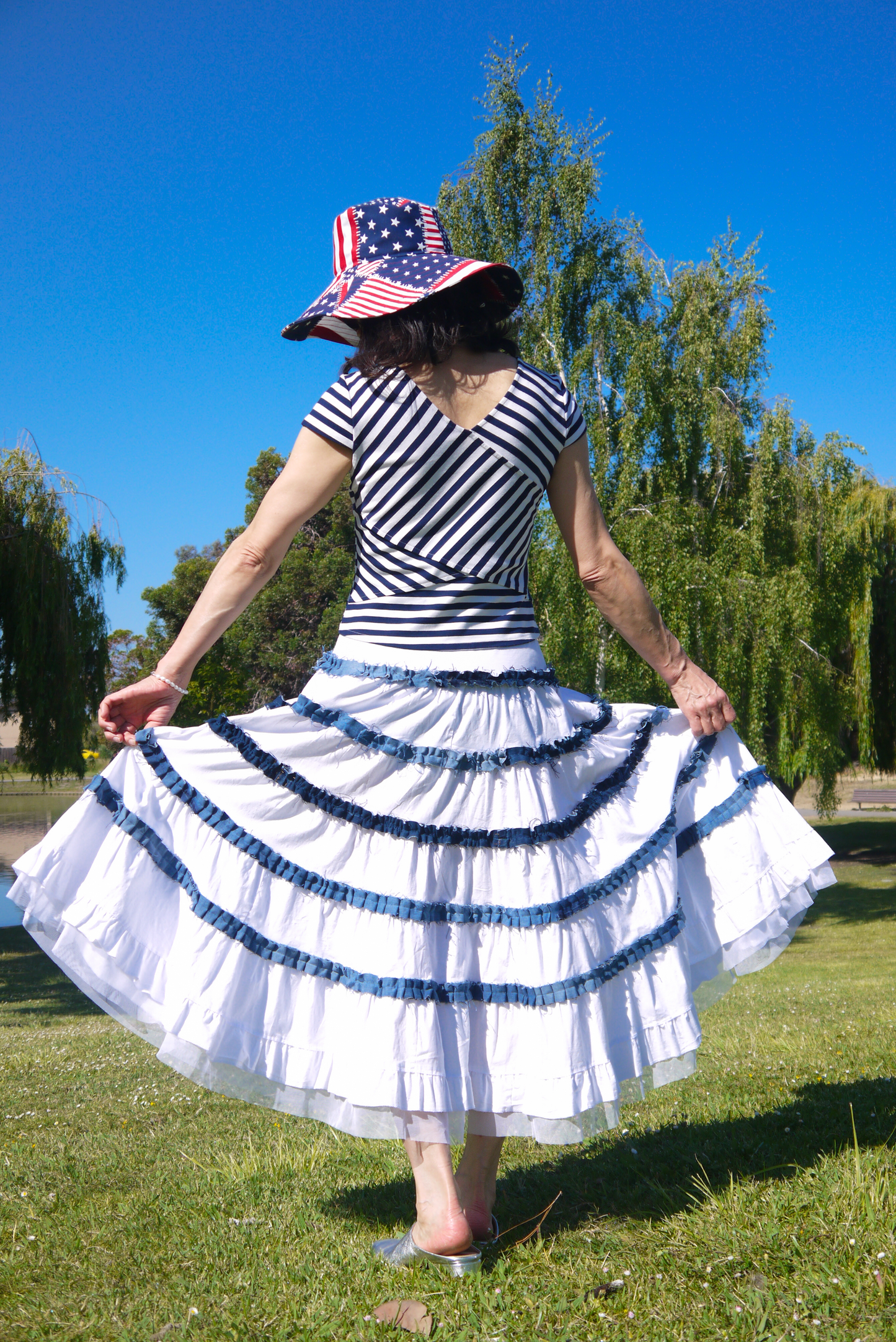 Crinkle Multi-Tiered Pure Cotton White Long Skirt With Denim Ruffles Only ONE Size Medium Size 6 Size 8