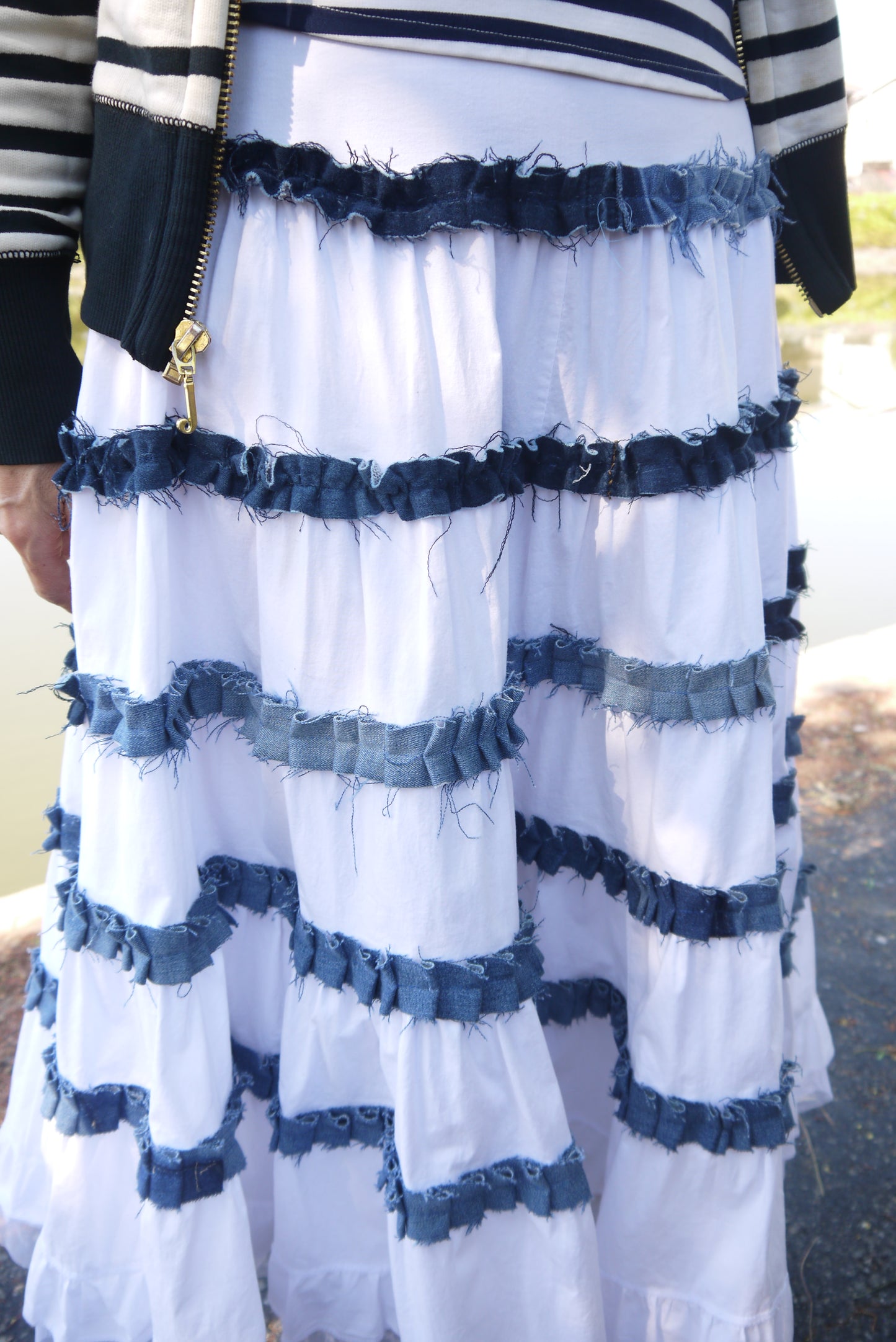 Crinkle Multi-Tiered Pure Cotton White Long Skirt With Denim Ruffles Only ONE Size Medium Size 6 Size 8