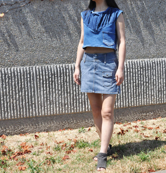 Blue denim wrinkled detail top with pocket